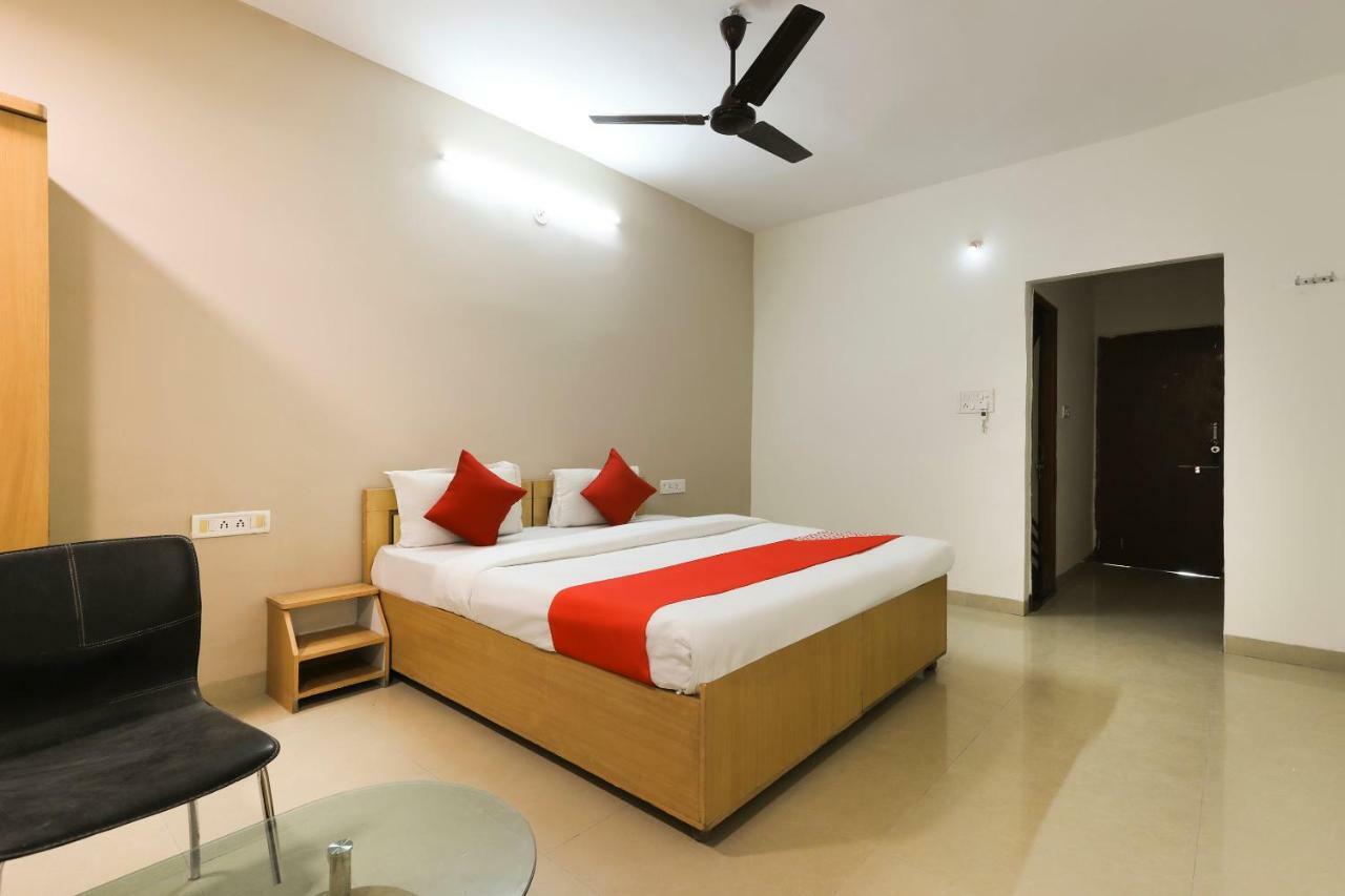 Oyo 43851 Hotel Virasat Mandu Exterior photo
