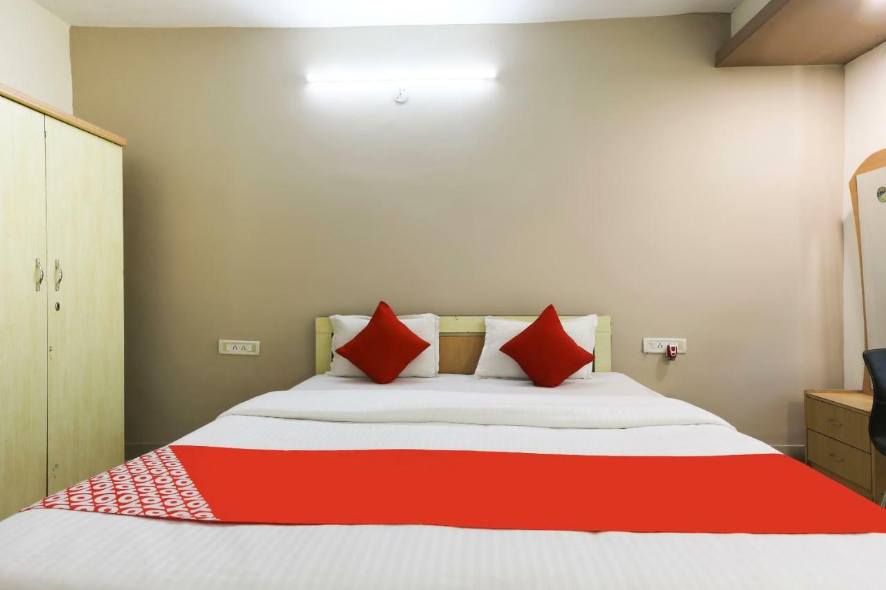 Oyo 43851 Hotel Virasat Mandu Exterior photo