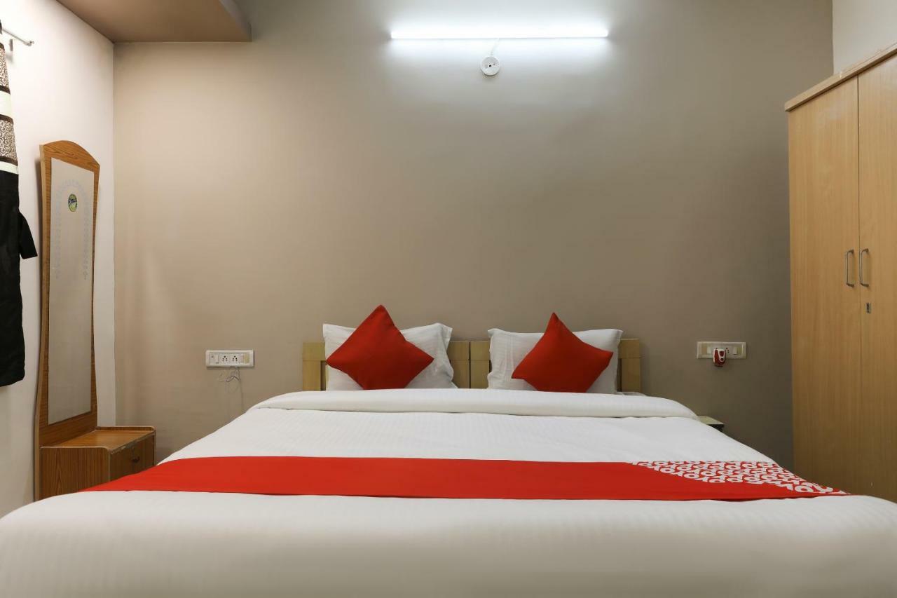 Oyo 43851 Hotel Virasat Mandu Exterior photo