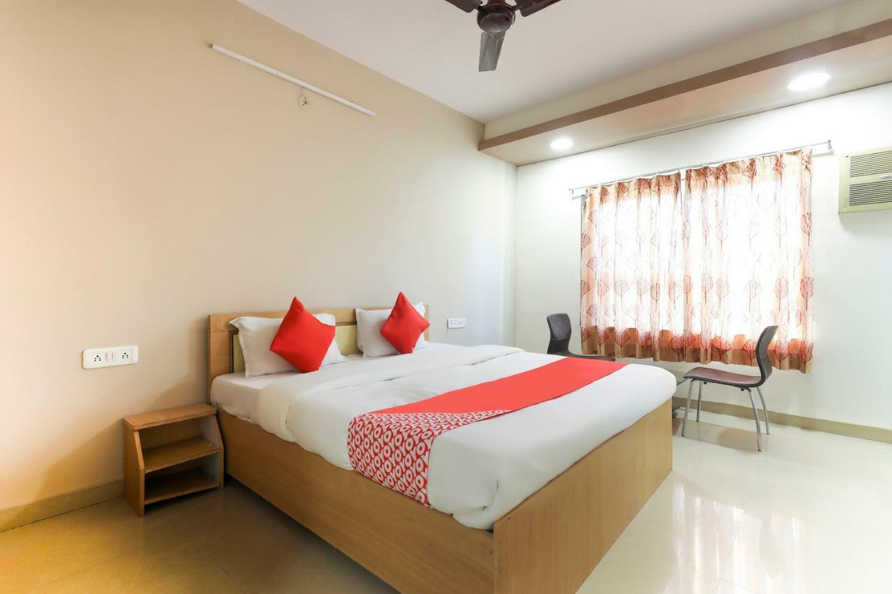 Oyo 43851 Hotel Virasat Mandu Exterior photo