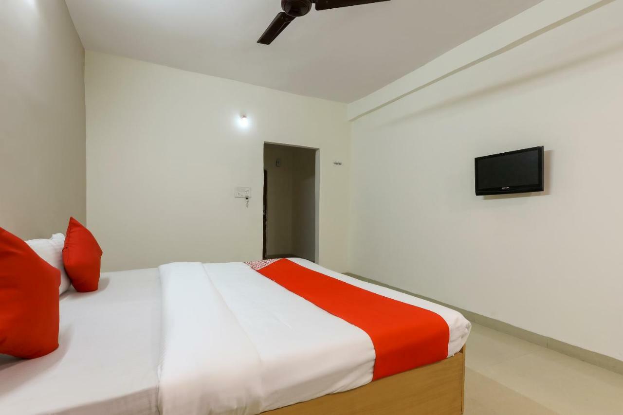 Oyo 43851 Hotel Virasat Mandu Exterior photo